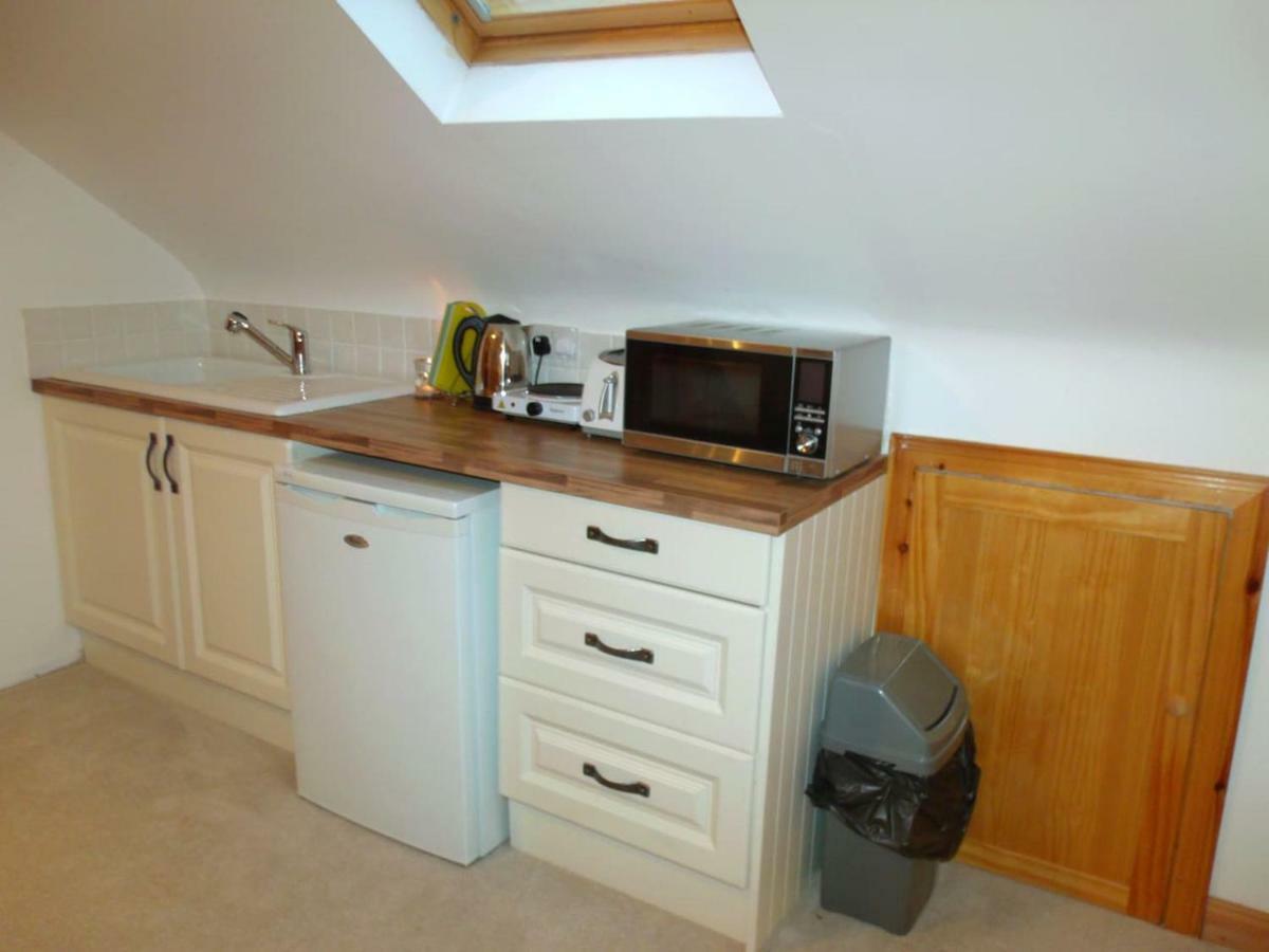 Tranquil Apartment Near Kenmare Lamanagh Exterior photo